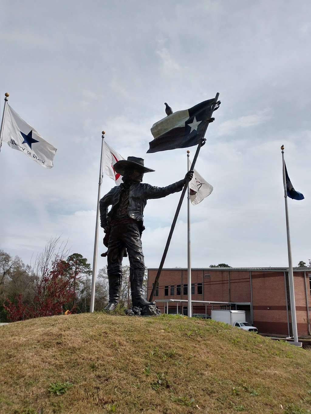 The Lone Star Monument & Historical Flag Park | Interstate 45 N, Conroe, TX 77301, USA | Phone: (936) 522-3842