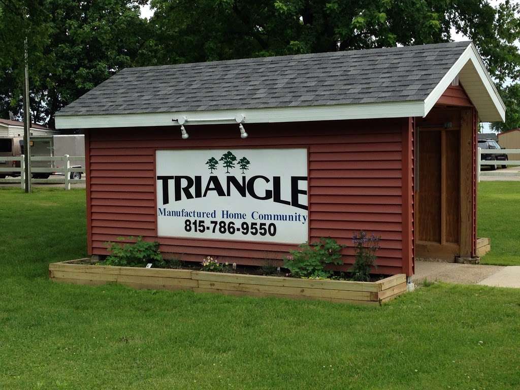 Triangle Mobile Home Park | 1251 Lauren Dr, Sandwich, IL 60548, USA | Phone: (815) 786-9550