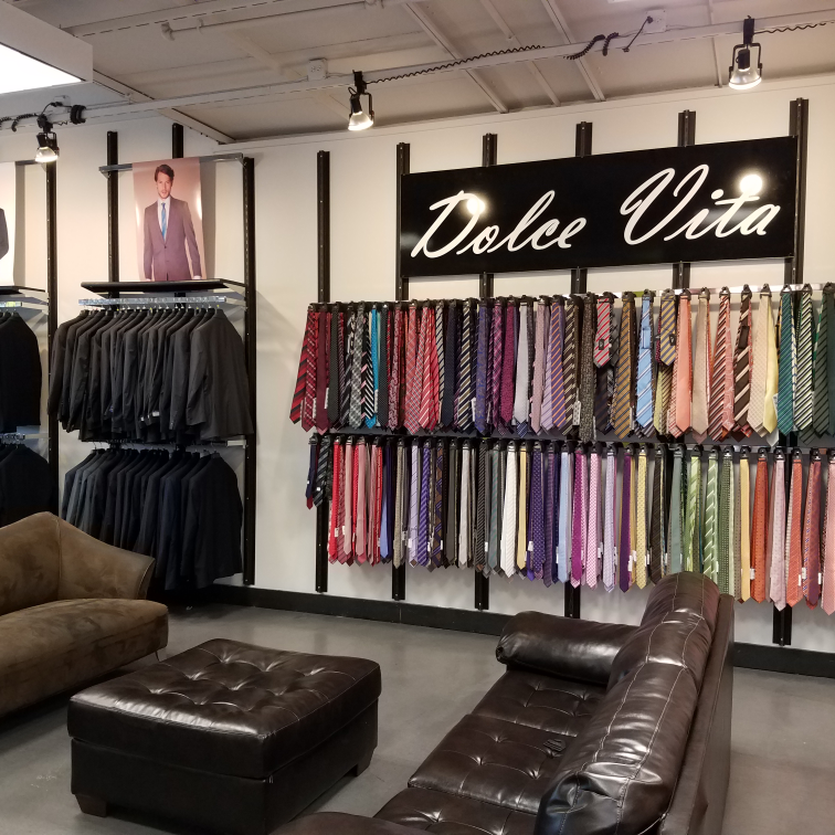 Dolce Vita Fashions | 6170 Grand Ave #615, Gurnee, IL 60031, USA | Phone: (847) 673-7100