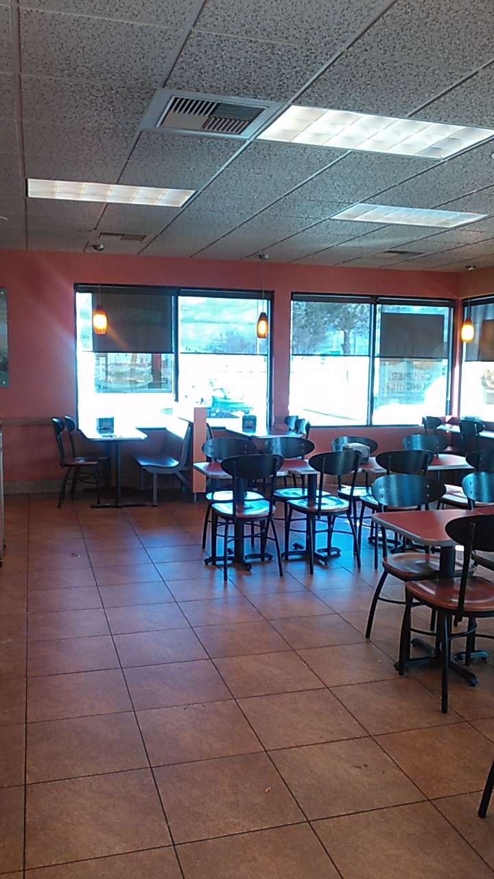 Jack in the Box | 2443 W Ave I, Lancaster, CA 93536, USA | Phone: (661) 726-3626