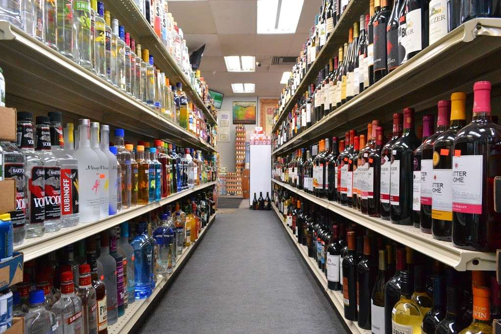 Oakland Mills Liquors | 2816 Liberty Rd, Sykesville, MD 21784, USA | Phone: (410) 795-0433