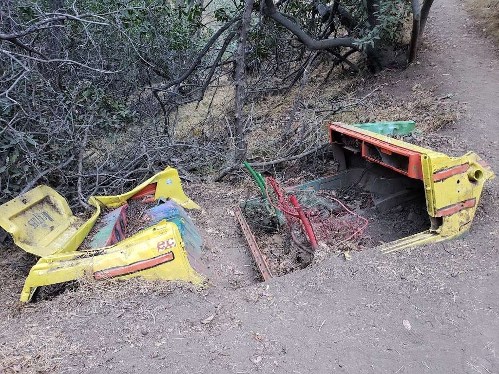 Nancy Hoover Pohl Overlook at Fryman Canyon | 8401 Mulholland Dr, Los Angeles, CA 90046 | Phone: (310) 858-7272