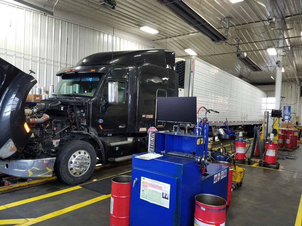 Speedco Truck Lube and Tires | 301 SE 4th St, Oak Grove, MO 64075, USA | Phone: (816) 690-8717