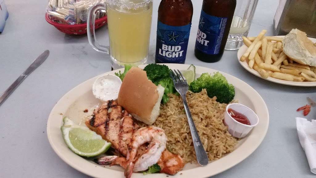 Connies Seafood Kitchen | 1617 Spencer Hwy, South Houston, TX 77587, USA | Phone: (713) 910-0100