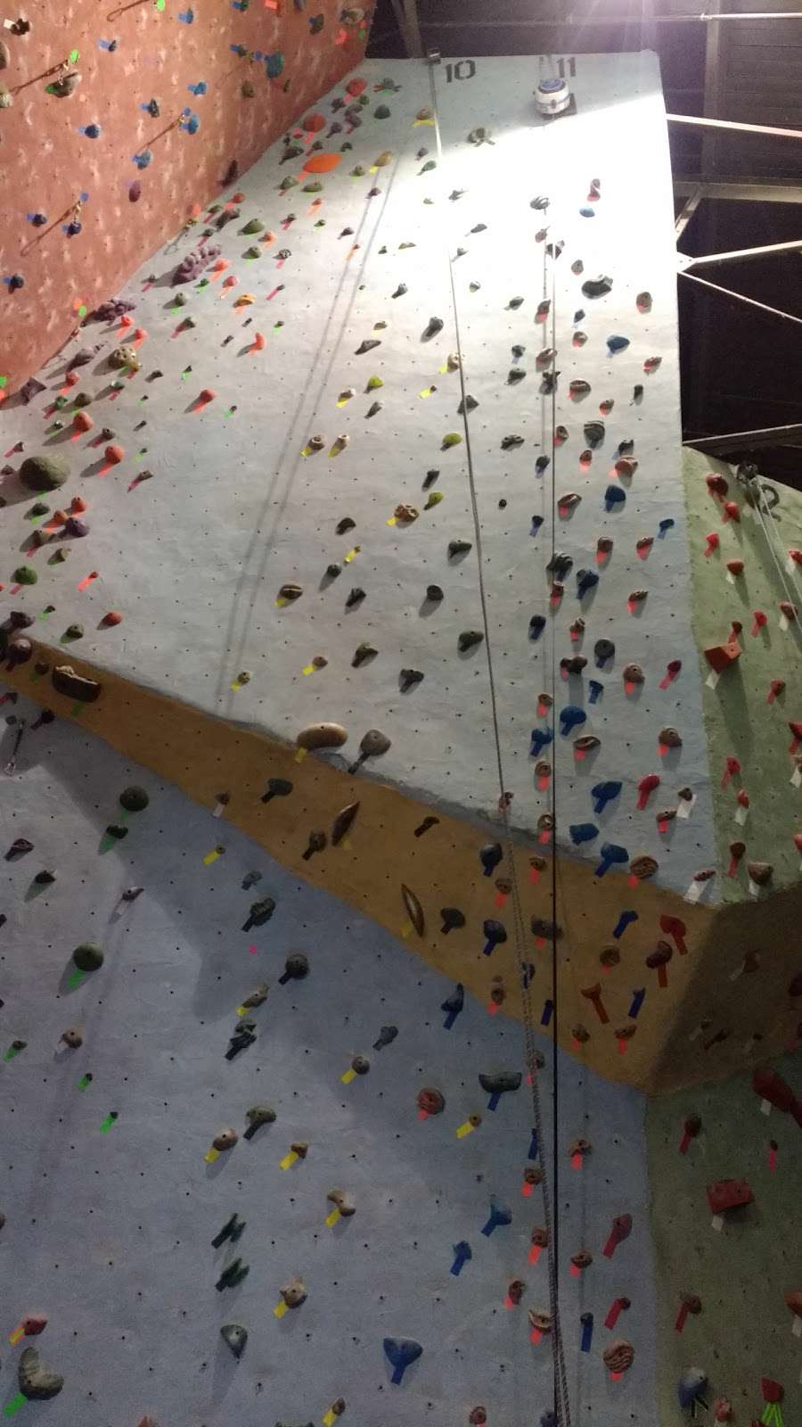 Go Vertical | 950 N Penn St, Philadelphia, PA 19123, USA | Phone: (215) 928-1800