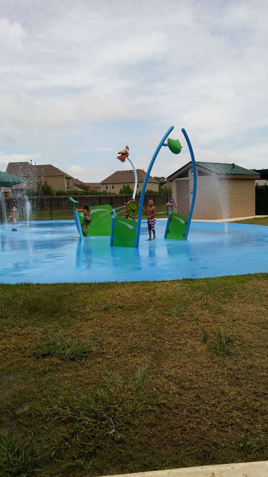 Monroe Splash Pad | 2528 Repsdorph Rd, Seabrook, TX 77586 | Phone: (281) 291-5713