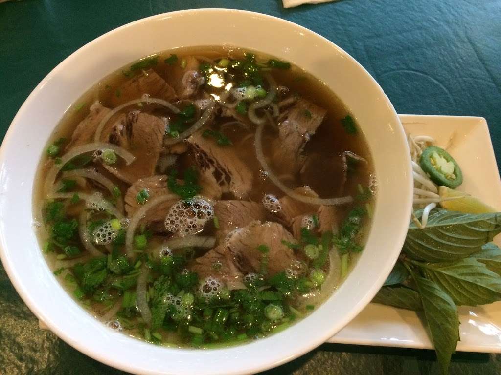 Pho Nguyen Restaurant | 18410 US. Highway 281 N, Suite 115, San Antonio, TX 78259, USA | Phone: (210) 402-1553