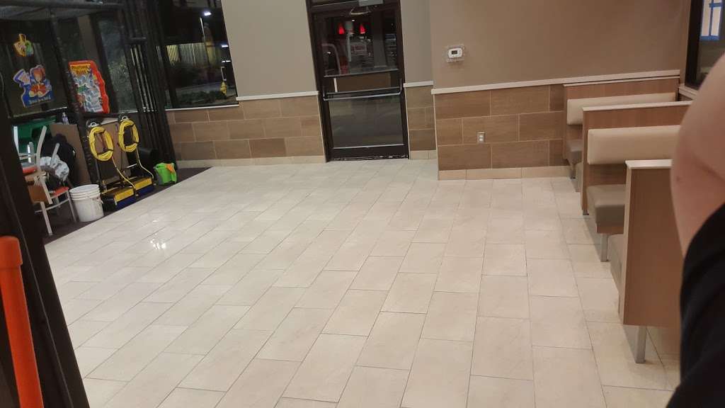 Magic Fresh Cleaning Services | 13536 Tackhouse Ct, Gainesville, VA 20155, USA | Phone: (703) 982-2318