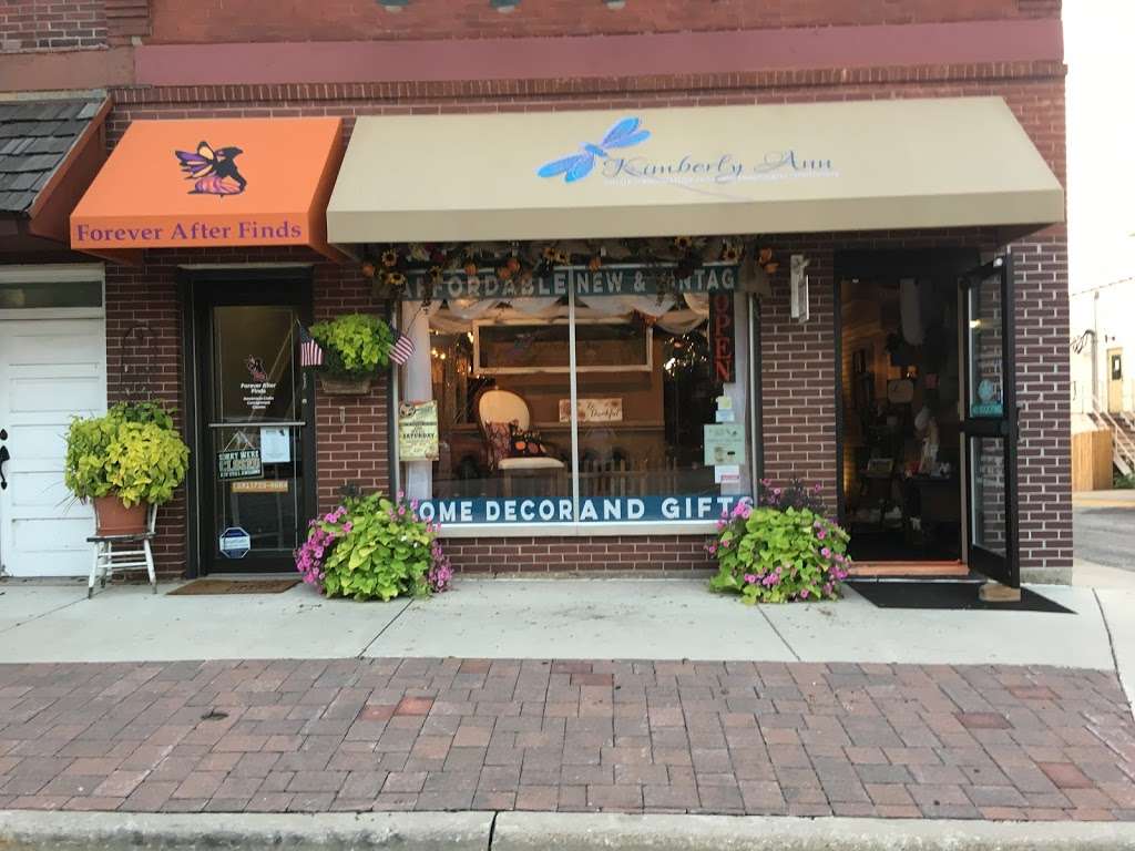Kimberly Ann Home Decorating Boutique | 67 Main St, Oswego, IL 60543, USA | Phone: (630) 636-7441