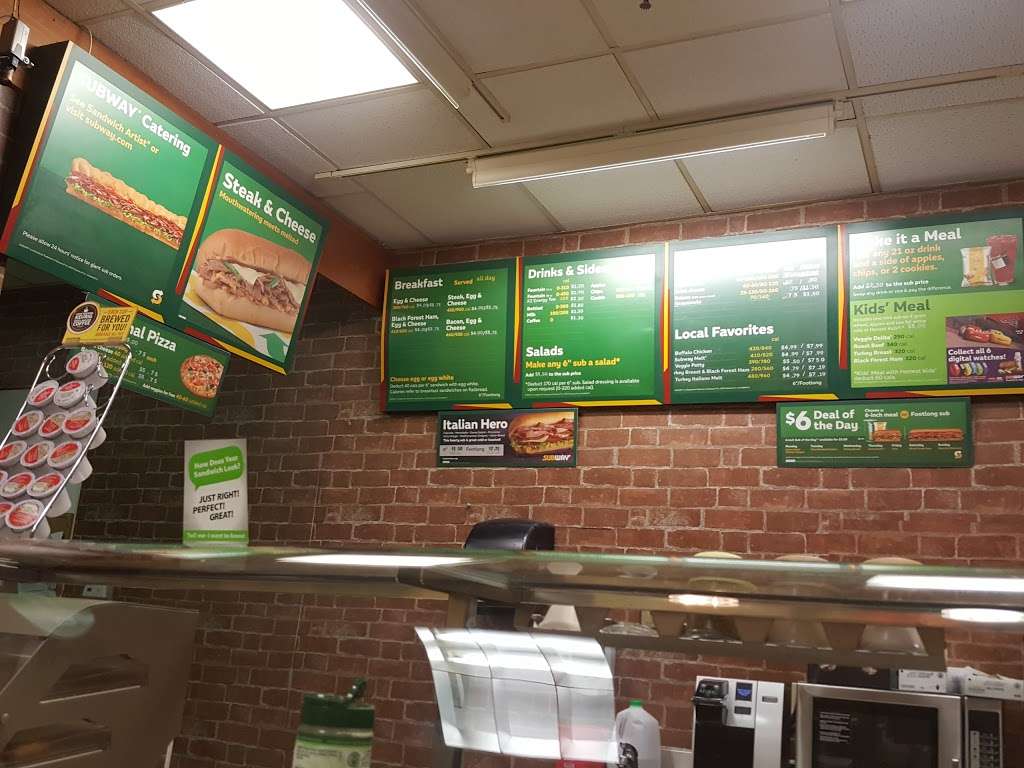 Subway Restaurants | Mount Pocono Plaza Drive, 3236 PA-940 Unit #9, Mt Pocono, PA 18344, USA | Phone: (570) 839-5833