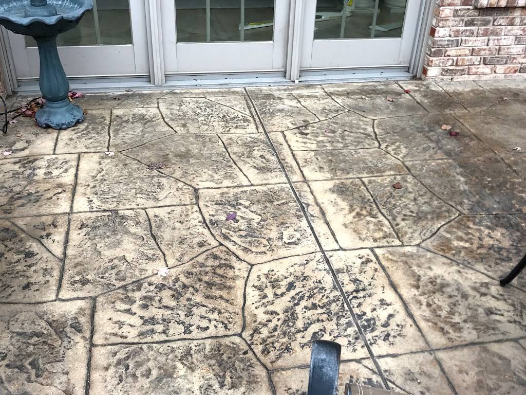 St. Louis Power Washing & Gutter Cleaning | 9138 Niger Dr, St. Louis, MO 63123, USA | Phone: (314) 375-6418