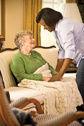 Home Instead Senior Care | 1400 Dahlberg Dr suite e, Lincoln, NE 68512, USA | Phone: (402) 423-8119