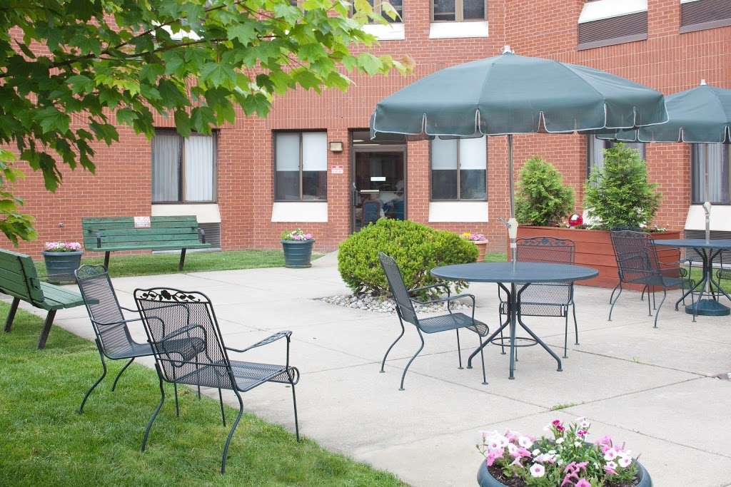 Burlington Woods | 115 Sunset Rd, Burlington, NJ 08016, USA | Phone: (609) 387-3620