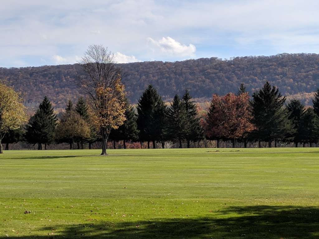 Sugarloaf Golf Club | 18 Golf Course Road, Sugarloaf, PA 18249, USA | Phone: (570) 384-4097