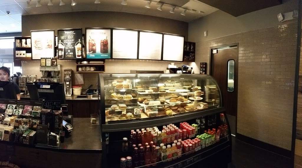 Starbucks | 3840 Willow Rd, Northbrook, IL 60062 | Phone: (224) 234-0062