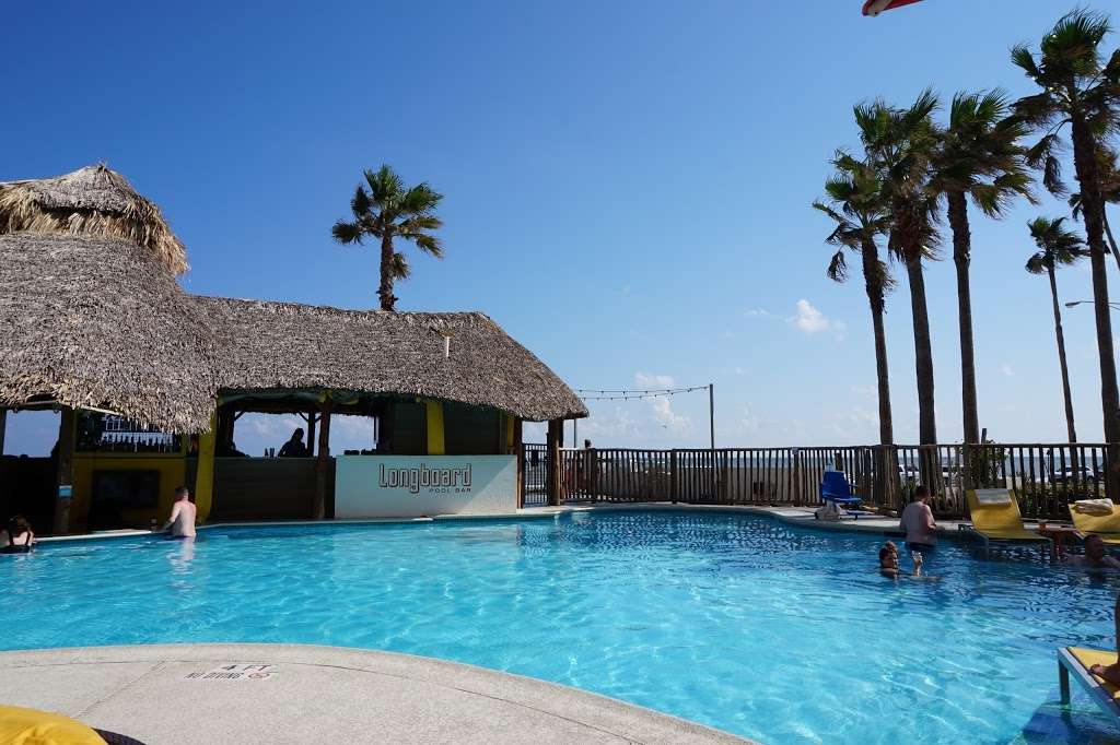 DoubleTree by Hilton Hotel Galveston Beach | 1702 Seawall Blvd, Galveston, TX 77550, USA | Phone: (409) 762-4141