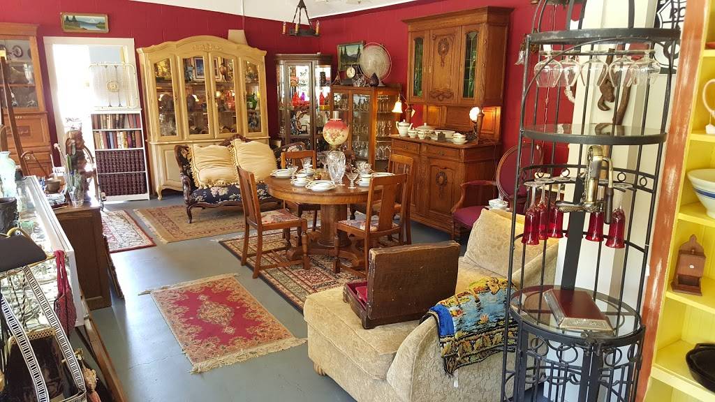 Fife Creek Antiques and Collectibles | 15180 River Rd, Guerneville, CA 95446, USA | Phone: (707) 889-6000