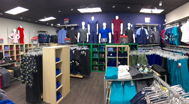 Uniform Advantage | The Shoppes at Knollwood 8366, MN-7 #102, St Louis Park, MN 55426, USA | Phone: (952) 933-3277