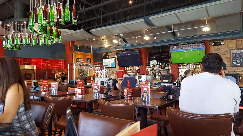 Red Robin Gourmet Burgers and Brews | 2385 Sand Creek Rd, Brentwood, CA 94513, USA | Phone: (925) 516-9020