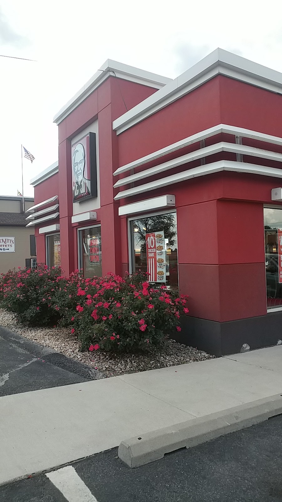 KFC | 539 Steinwehr Ave, Gettysburg, PA 17325, USA | Phone: (717) 334-7678