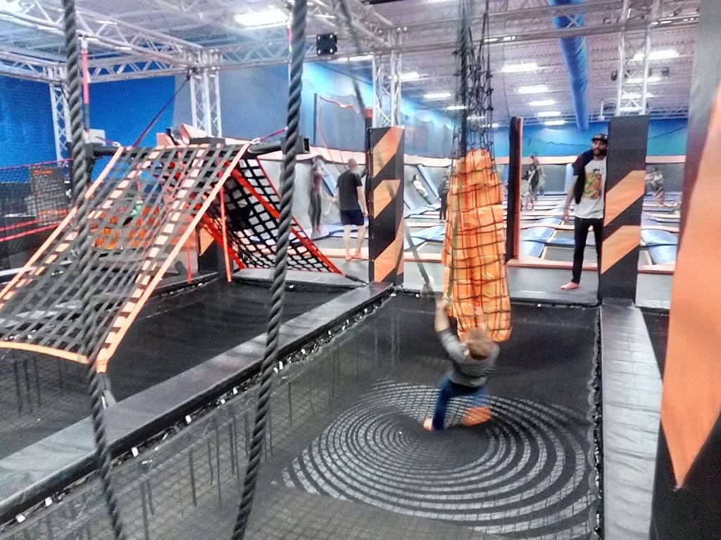 Sky Zone Trampoline Park | 5000 E E 4th Plain Blvd Suite C100, Vancouver, WA 98661, USA | Phone: (503) 433-3939