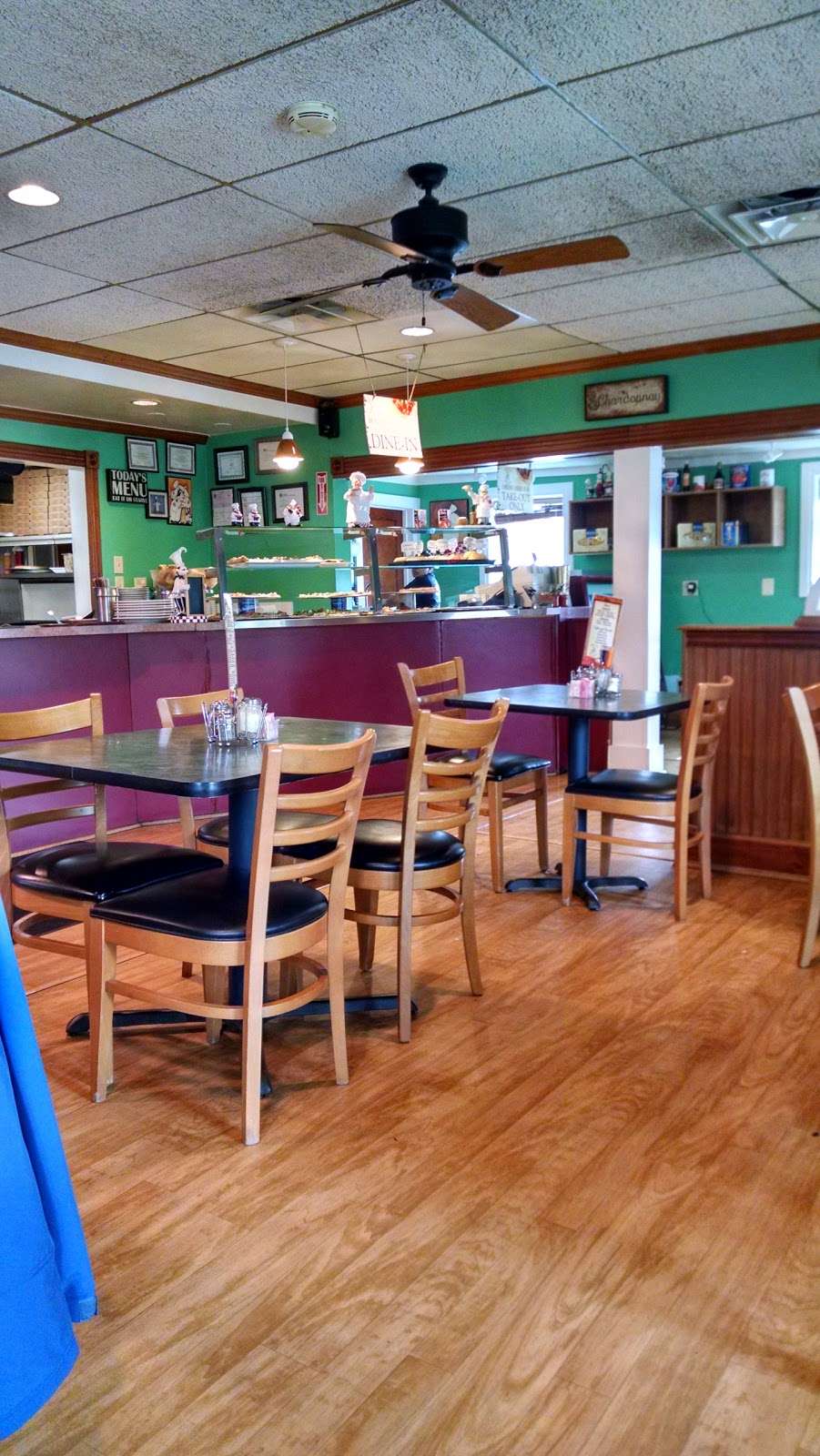 La Bella Italia | 11 Friendship Rd, Friendship, MD 20758 | Phone: (410) 257-1062