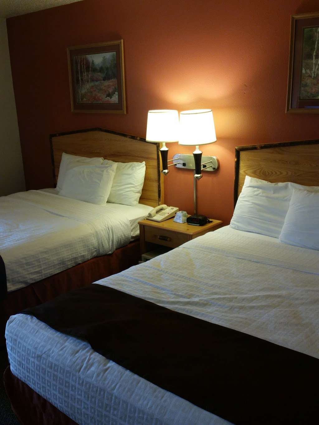 AmericInn by Wyndham, Oswego | 1050 Douglas Rd, Oswego, IL 60543, USA | Phone: (630) 554-9090