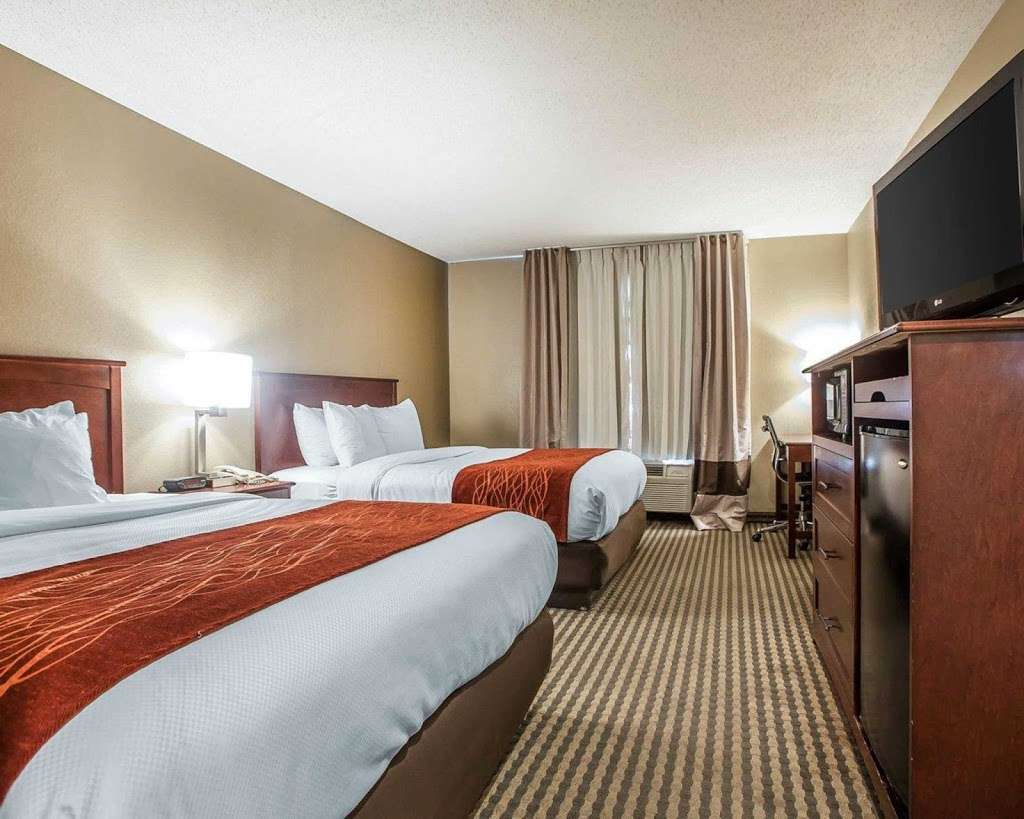 Comfort Inn & Suites | 634 Soders Rd, Carneys Point Township, NJ 08069, USA | Phone: (856) 299-8282