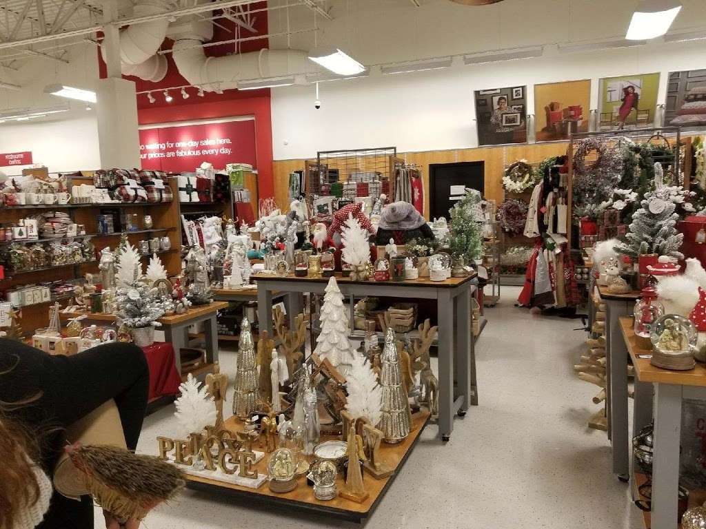 T.J. Maxx | 5533 Urbana Pike, Frederick, MD 21704, USA | Phone: (301) 624-5471