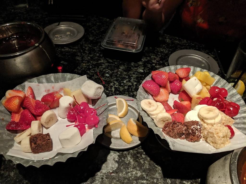 Simply Fondue | 2108 Greenville Ave, Dallas, TX 75206, USA | Phone: (214) 827-8878