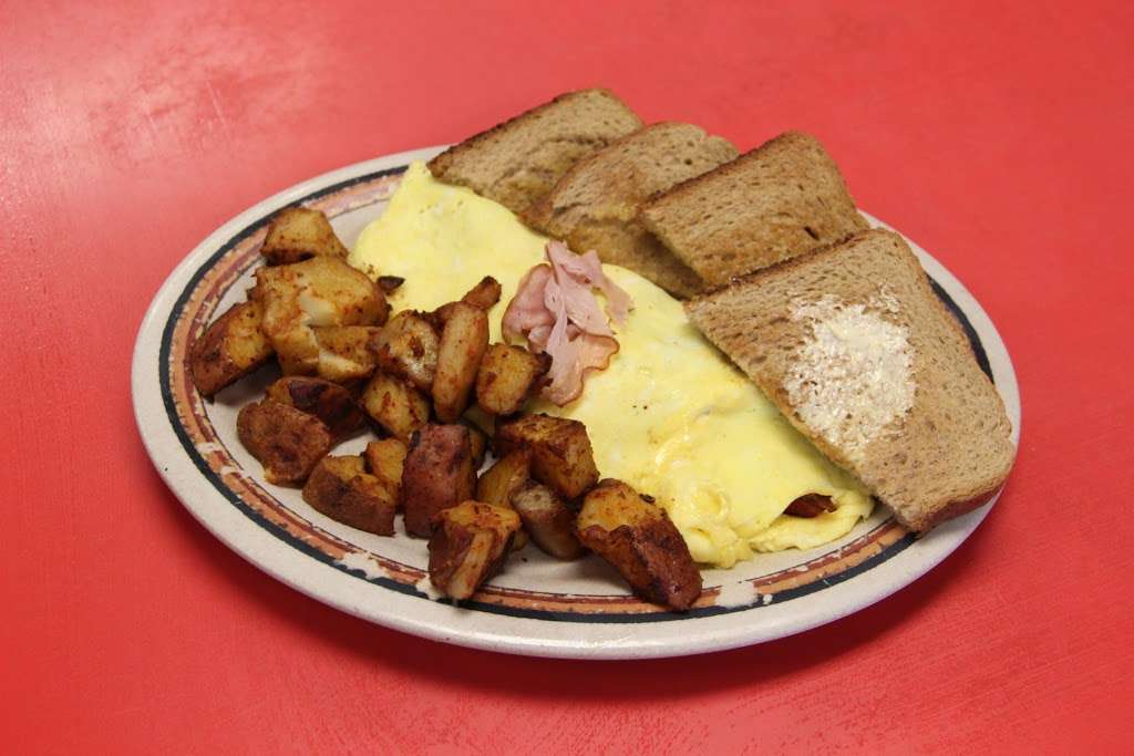 Eggs-Up Family Restaurant | 2378 Mendon Rd, Cumberland, RI 02864, USA | Phone: (401) 658-2424