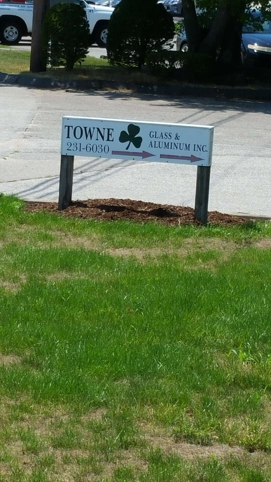 Towne Glass & Aluminum Inc | 8 Enterprise Ln, Smithfield, RI 02917, USA | Phone: (401) 231-6030