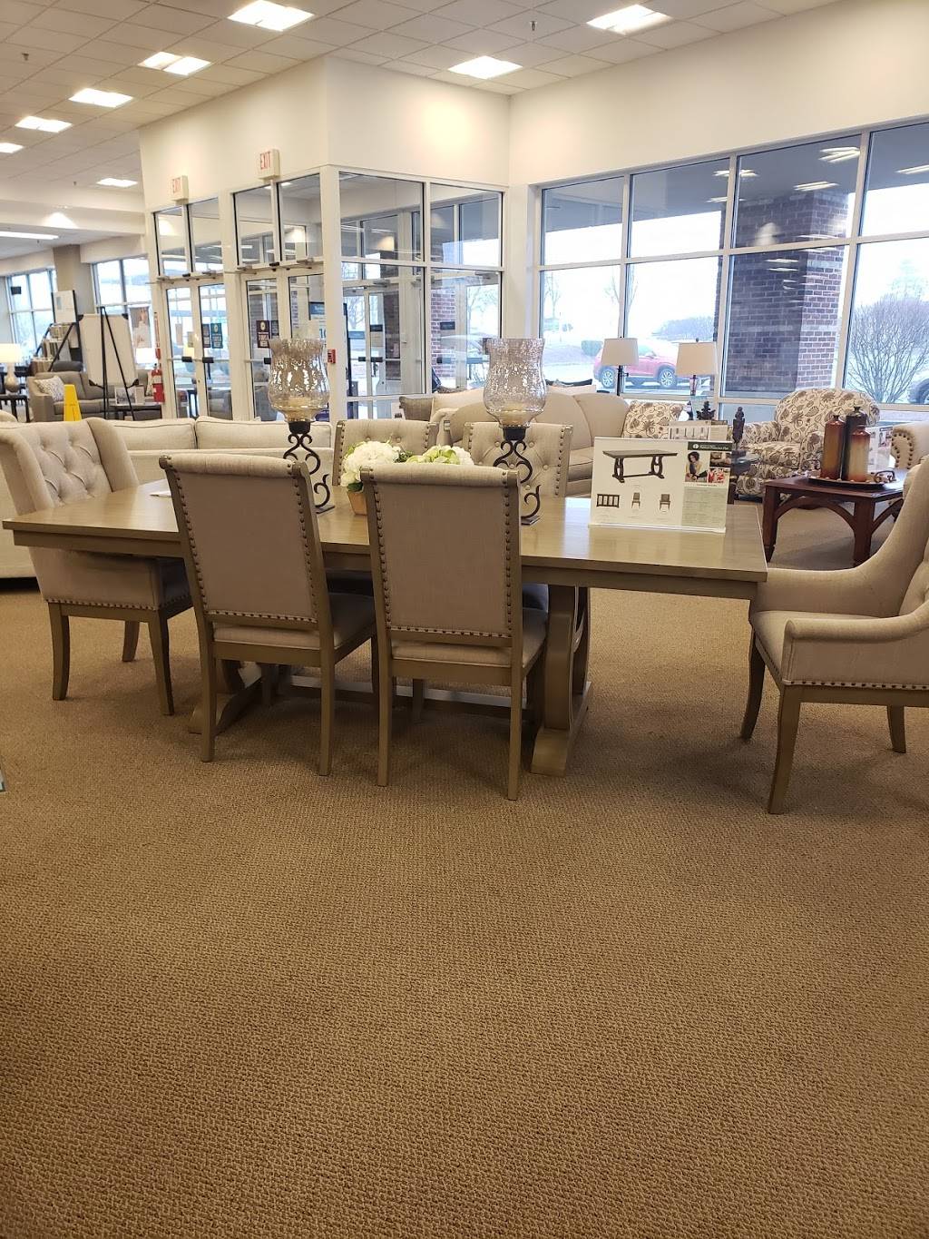 Raymour & Flanigan Furniture and Mattress Store | 985 Bethlehem Pike, Montgomeryville, PA 18936 | Phone: (215) 661-8010