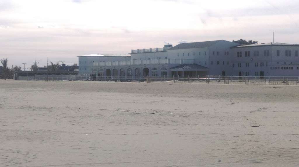 Sands Beach Club | 825 Ocean Ave, Sea Bright, NJ 07760, USA | Phone: (732) 842-0139