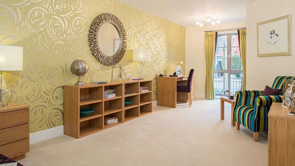 Chipstead - Retirement Living - McCarthy & Stone | Outwood Ln, Coulsdon, Chipstead, Coulsdon CR5 3NH, UK | Phone: 0800 310 0386