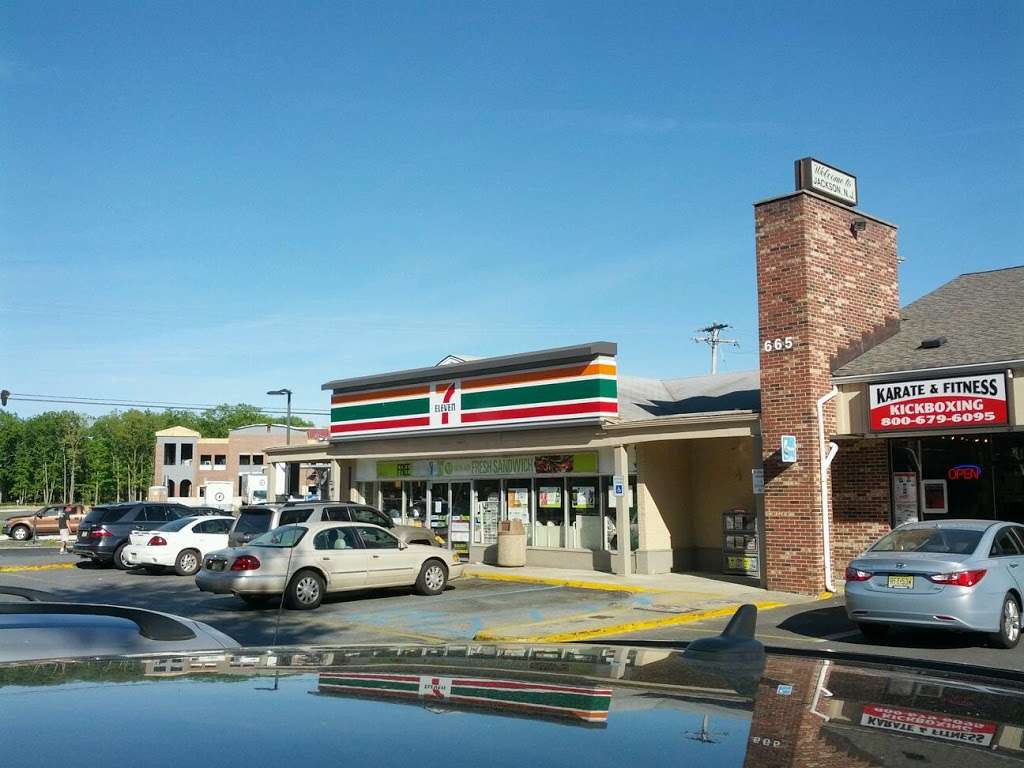 7-Eleven | 665 Bennetts Mills Rd, Jackson, NJ 08527, USA | Phone: (732) 928-3170