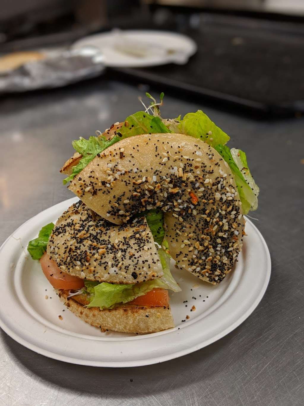Roland Park Bagel & Burgers | 500 W Cold Spring Ln, Baltimore, MD 21210, USA | Phone: (410) 889-3333