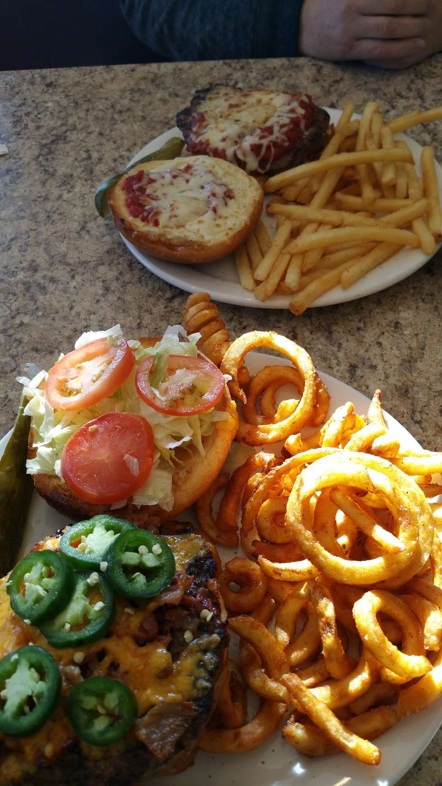 Papa Saverios | 5600 Kenosha St, Richmond, IL 60071 | Phone: (815) 678-7272