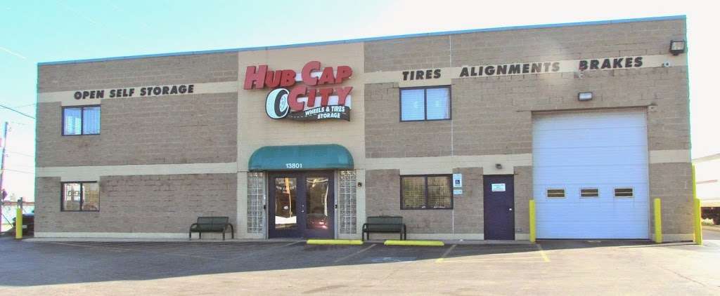 Hub Cap City | 3200, 13801 S Ashland Ave, Riverdale, IL 60827, USA | Phone: (708) 388-6996