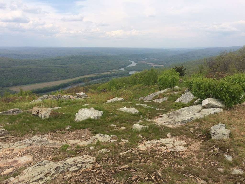 Large Pile of Rocks | Appalachian Trail, Hardwick Township, NJ 07825, USA