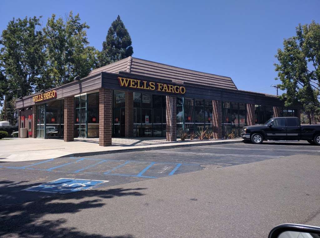 Wells Fargo Bank | 11 E Ponderosa Dr, Camarillo, CA 93010, USA | Phone: (805) 484-2787