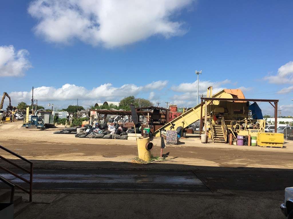 Monterrey Iron & Metal | 2300 Frio City Rd, San Antonio, TX 78226, USA | Phone: (210) 927-2727