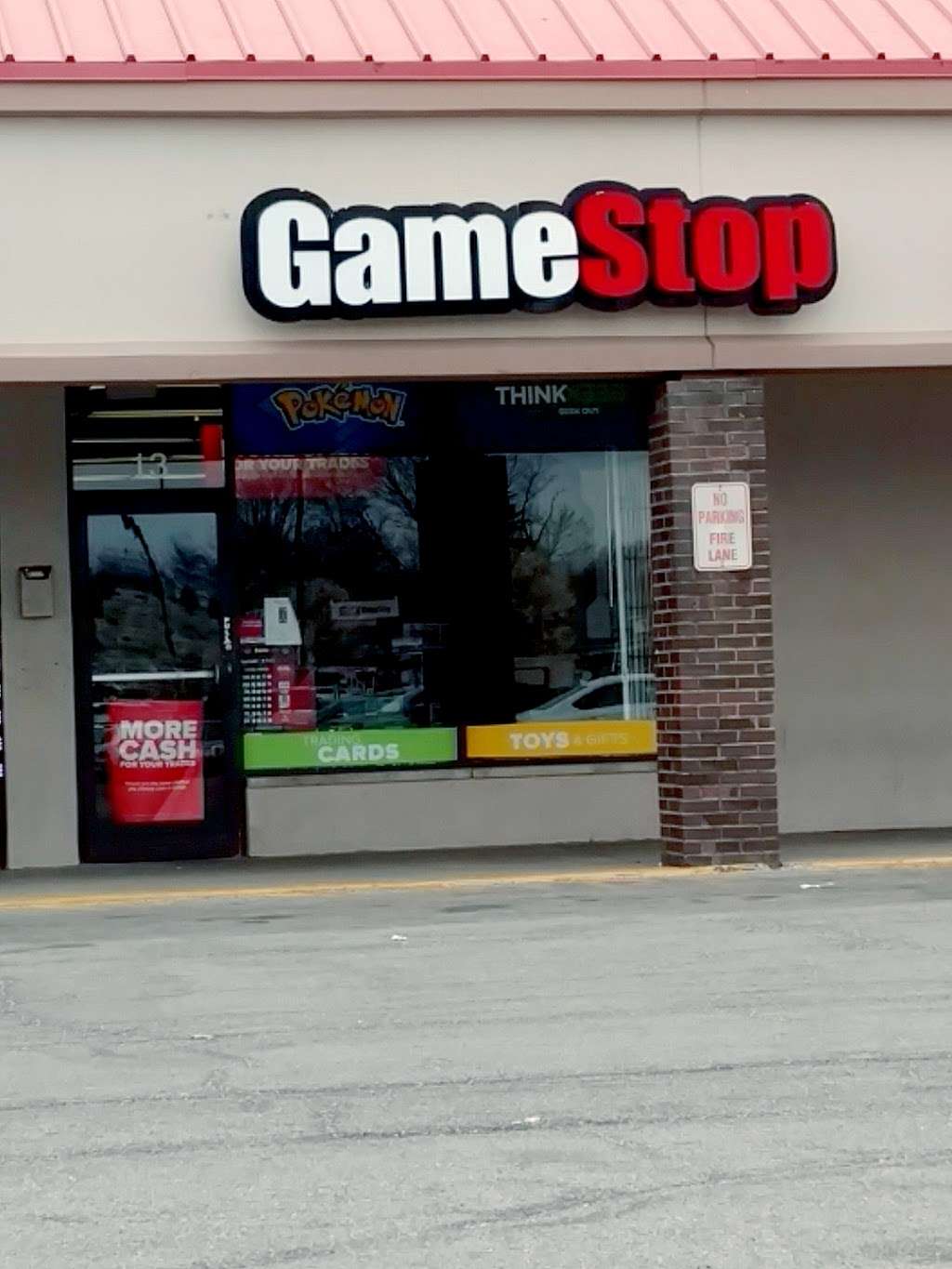 GameStop | 4401 E 10th St, Indianapolis, IN 46201, USA | Phone: (317) 354-1922