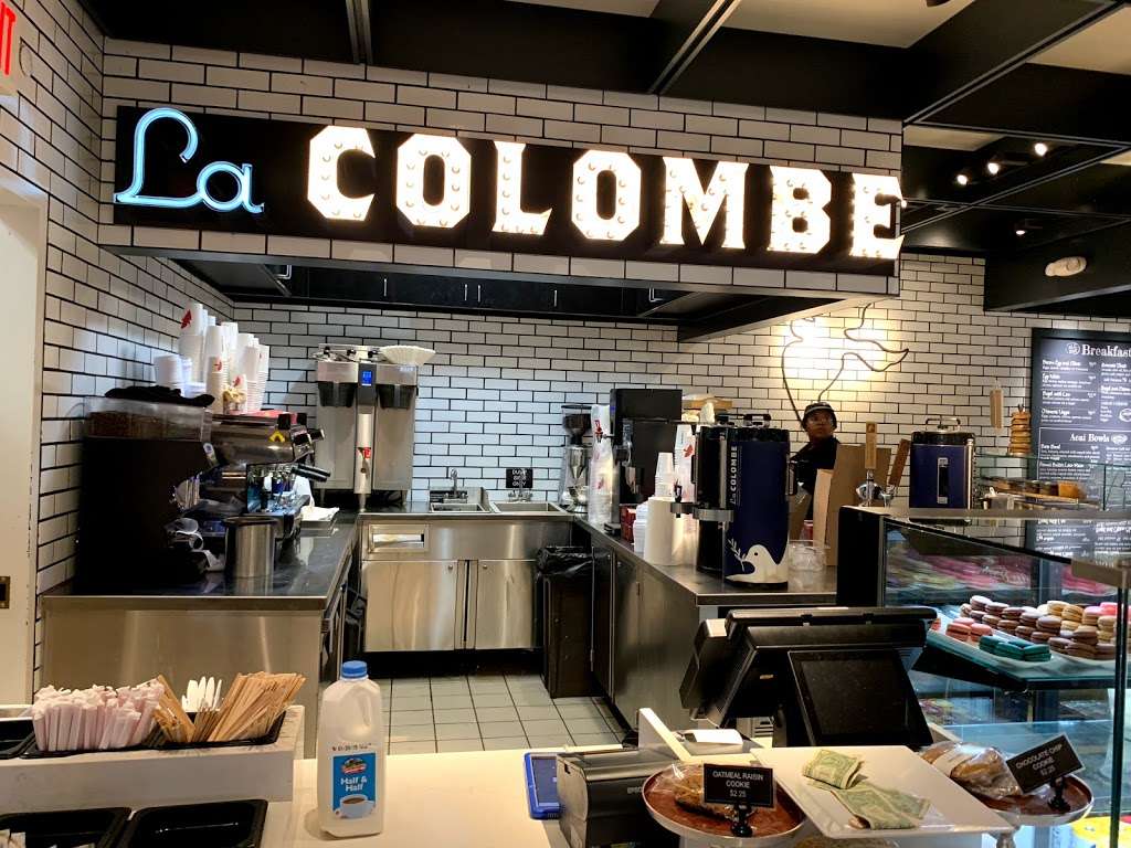 La Colombe - Terminal B | Philadelphia International Airport (PHL), 8000 Essington Avenue, Philadelphia, PA 19153, USA