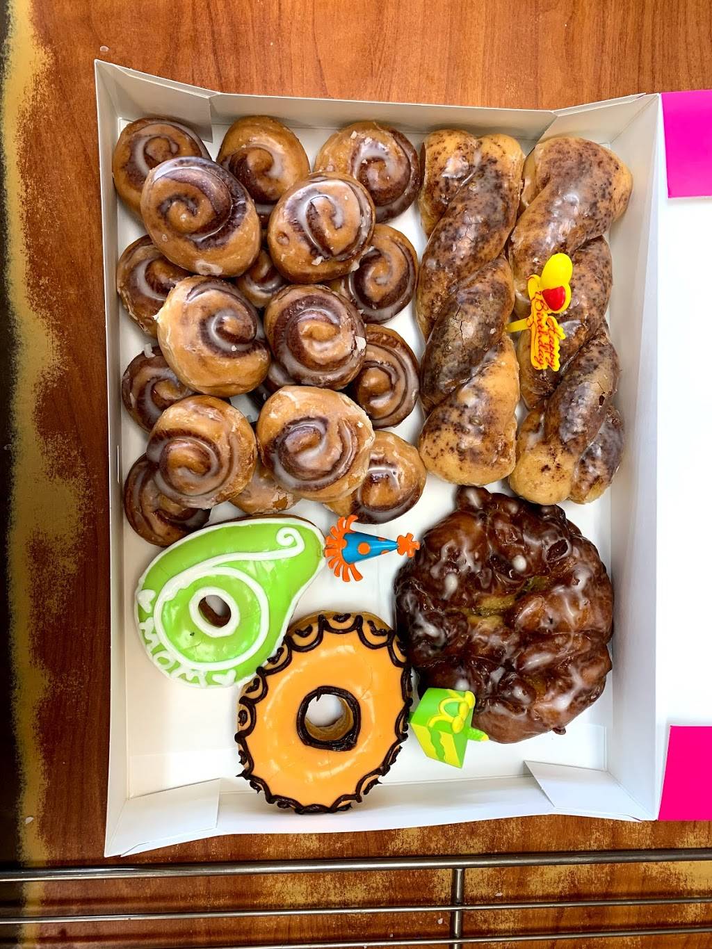 OMG Donuts | 3807 E Broad St # 109, Mansfield, TX 76063, USA | Phone: (817) 539-7576