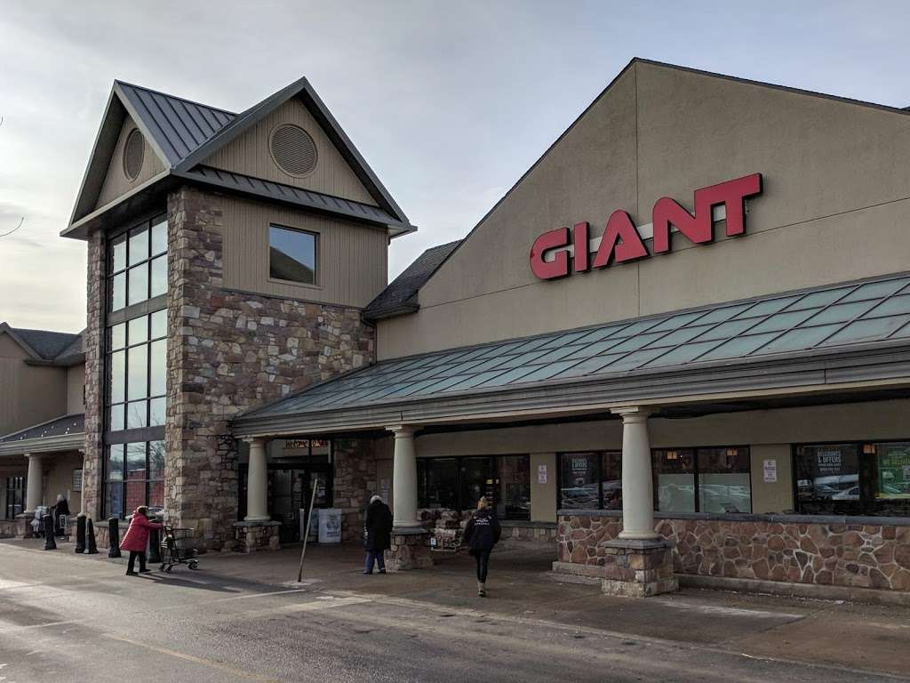 GIANT Food Stores | 1121 N Bethlehem Pike, Spring House, PA 19477, USA | Phone: (215) 283-4585