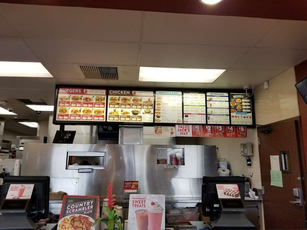 Jack in the Box | 1335 N Dudley St, Pomona, CA 91768, USA | Phone: (909) 622-1004