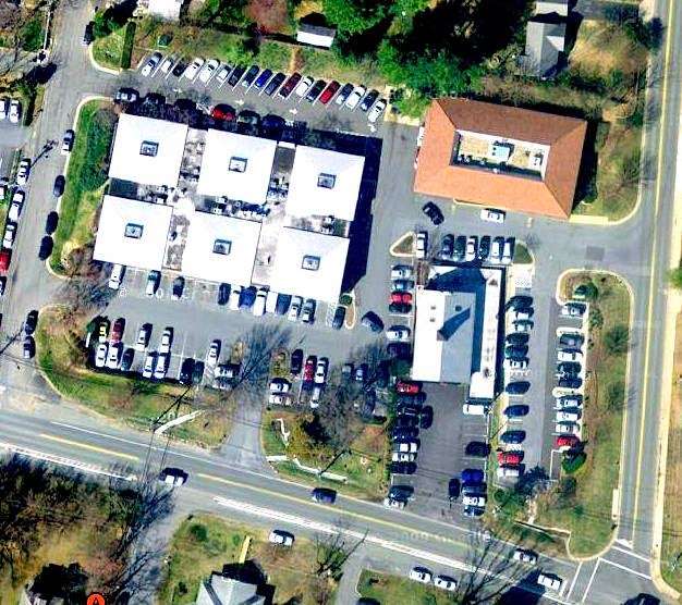 MacArthur Plaza retail and office building | 7945 MacArthur Boulevard, Cabin John, MD 20818 | Phone: (301) 656-7252