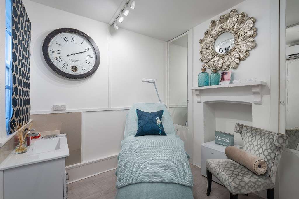 Faceworks-Aesthetics Limited | FACEWORKS AESTHETICS HQ, (no clinic at address), BUCKLAND RH3 7BD, UK | Phone: 0333 305 1442