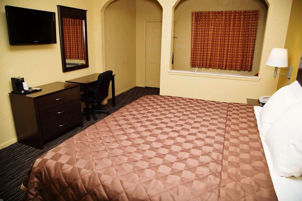 Winchester Inn & Suites Humble/IAH/North Houston | 15625 US-59, Humble, TX 77396 | Phone: (281) 441-3500